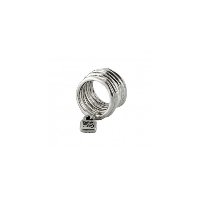 uno de 50 Prisoner ani0057met xl