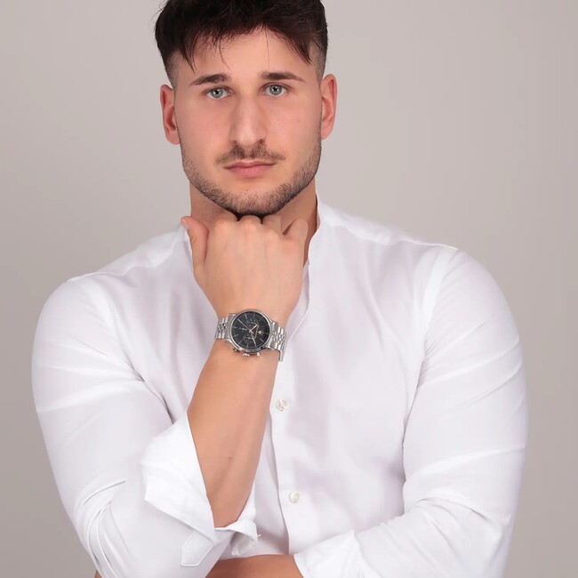 Uomo