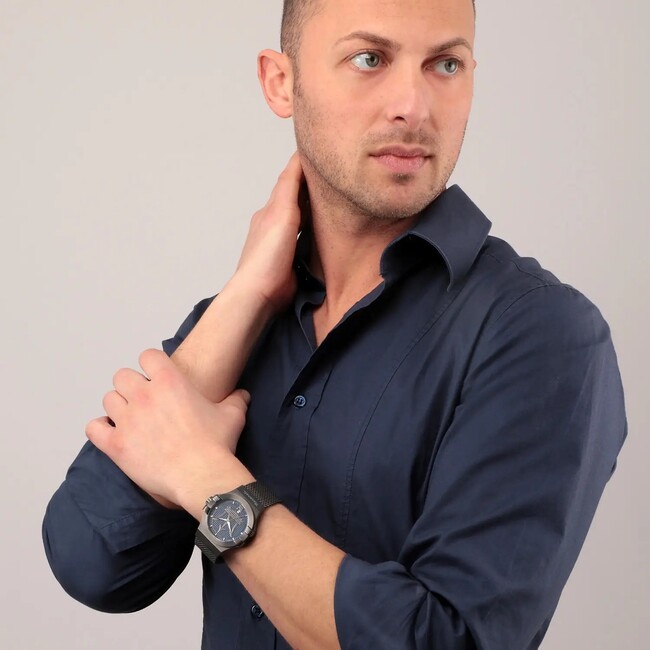 Uomo