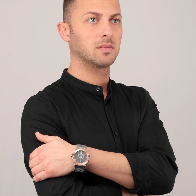 Uomo