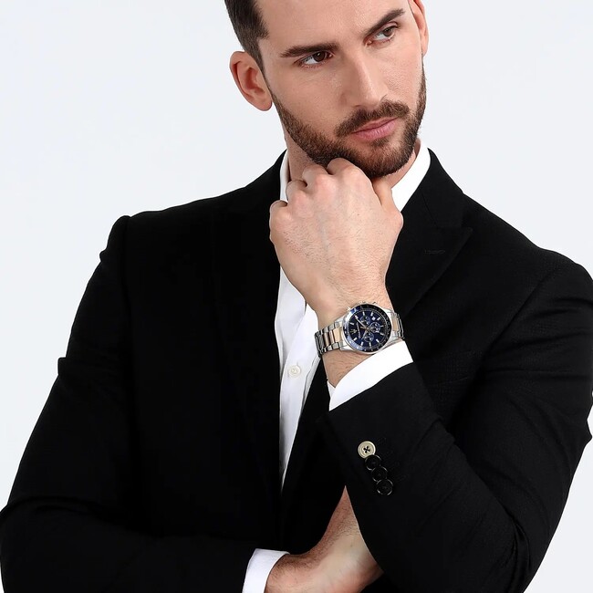 Uomo