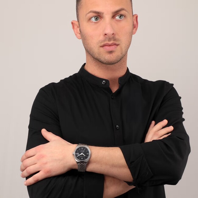 Uomo