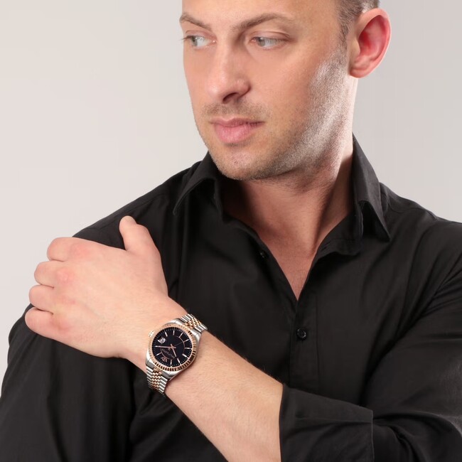 Uomo