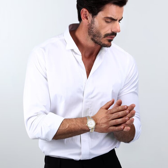 Uomo