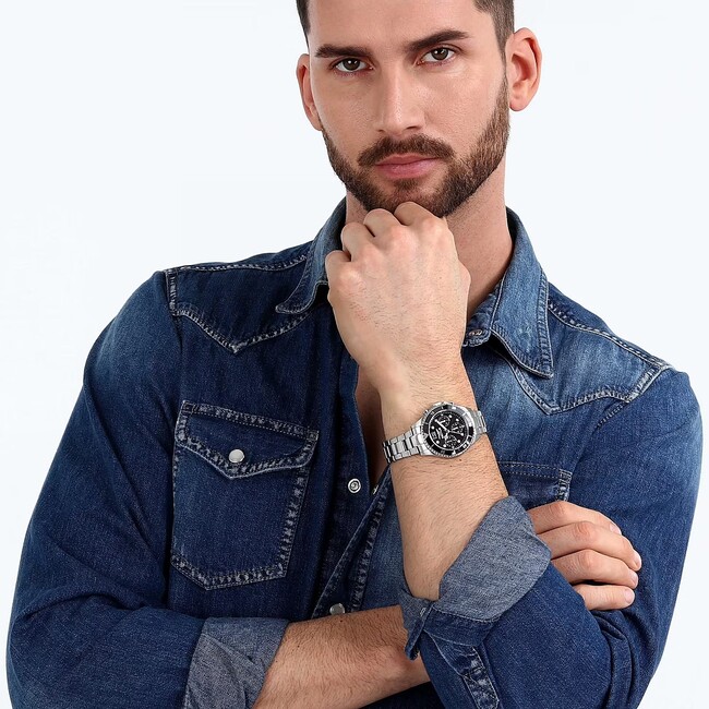 Uomo