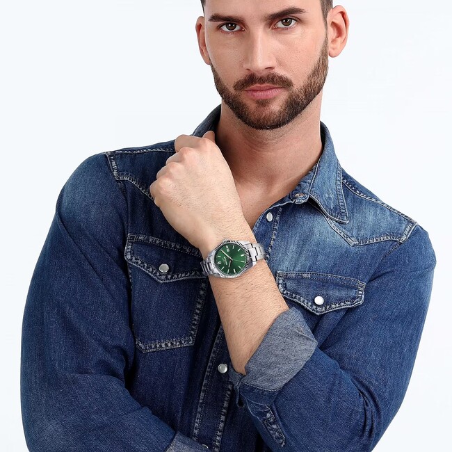 Uomo