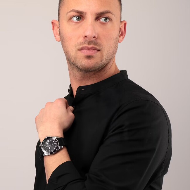 Uomo