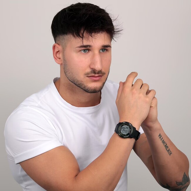 Uomo
